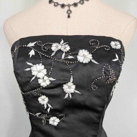 Vintage Prom Dress Maxi Gown 8 Black White 90s Y2K Goth Glam Floral Strapless - Picture 3 of 13